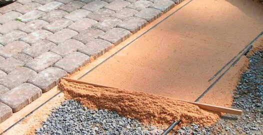 Укладка брусчатки на бетон либо песок и гравий