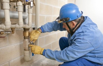 Восстановление работы водопровода, отопления и канализации в частном доме